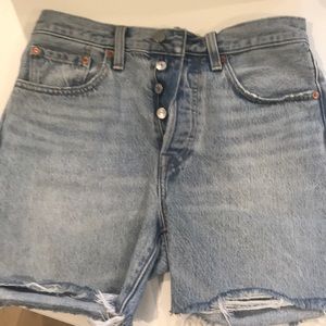 Levi’s high waisted jean short